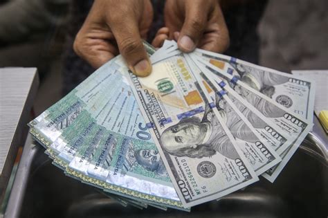 Ringgit still strong at close of trading today, 4.34 against the US .